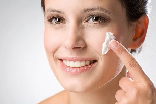 Ingredients That Make up a Good Natural Skin Lightening Cream